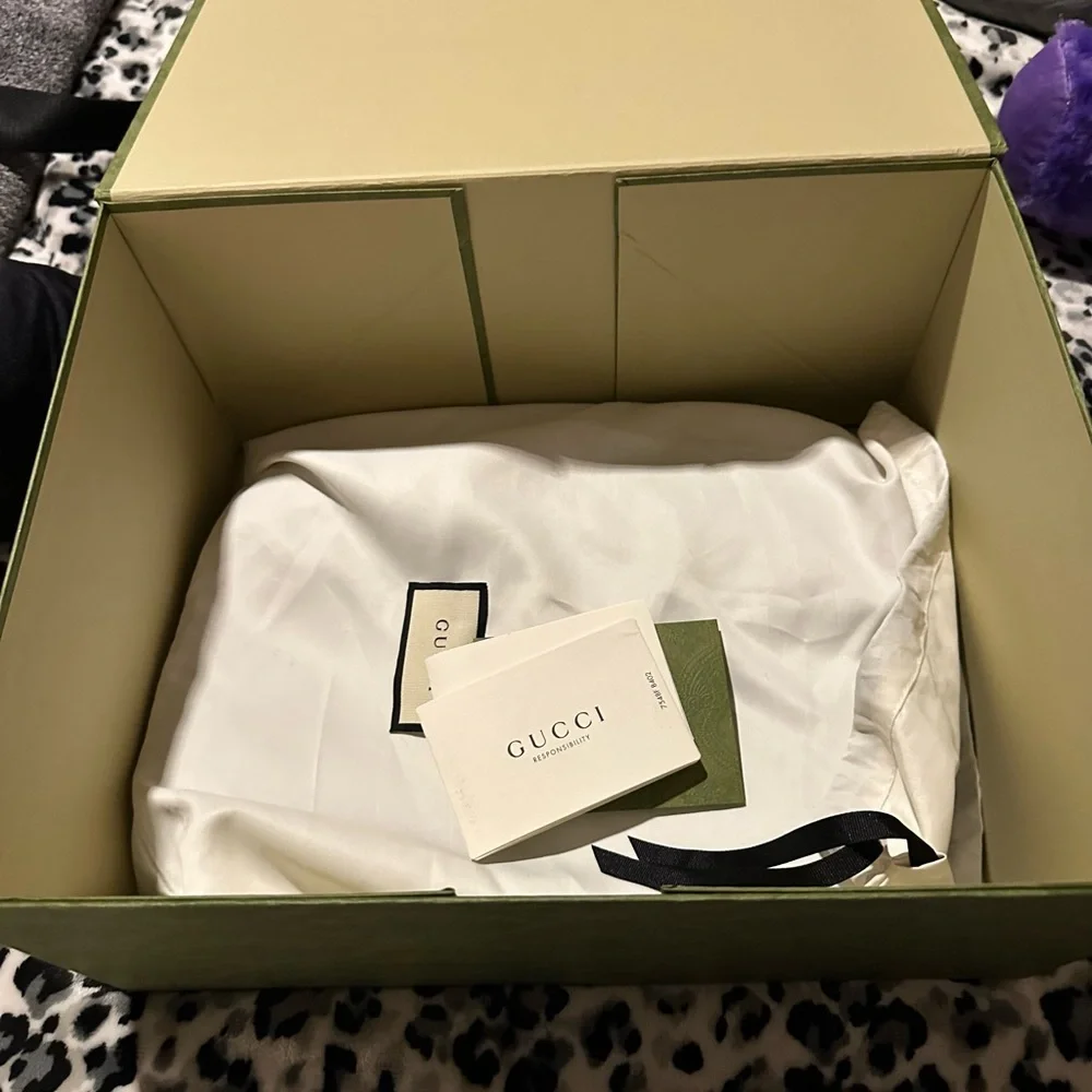 Gucci purse - Picture 9 of 9